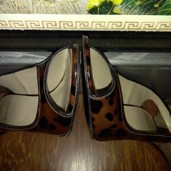 Stuart Weitzman Patent Leather Leopard Slngback - Picture 6 of 8